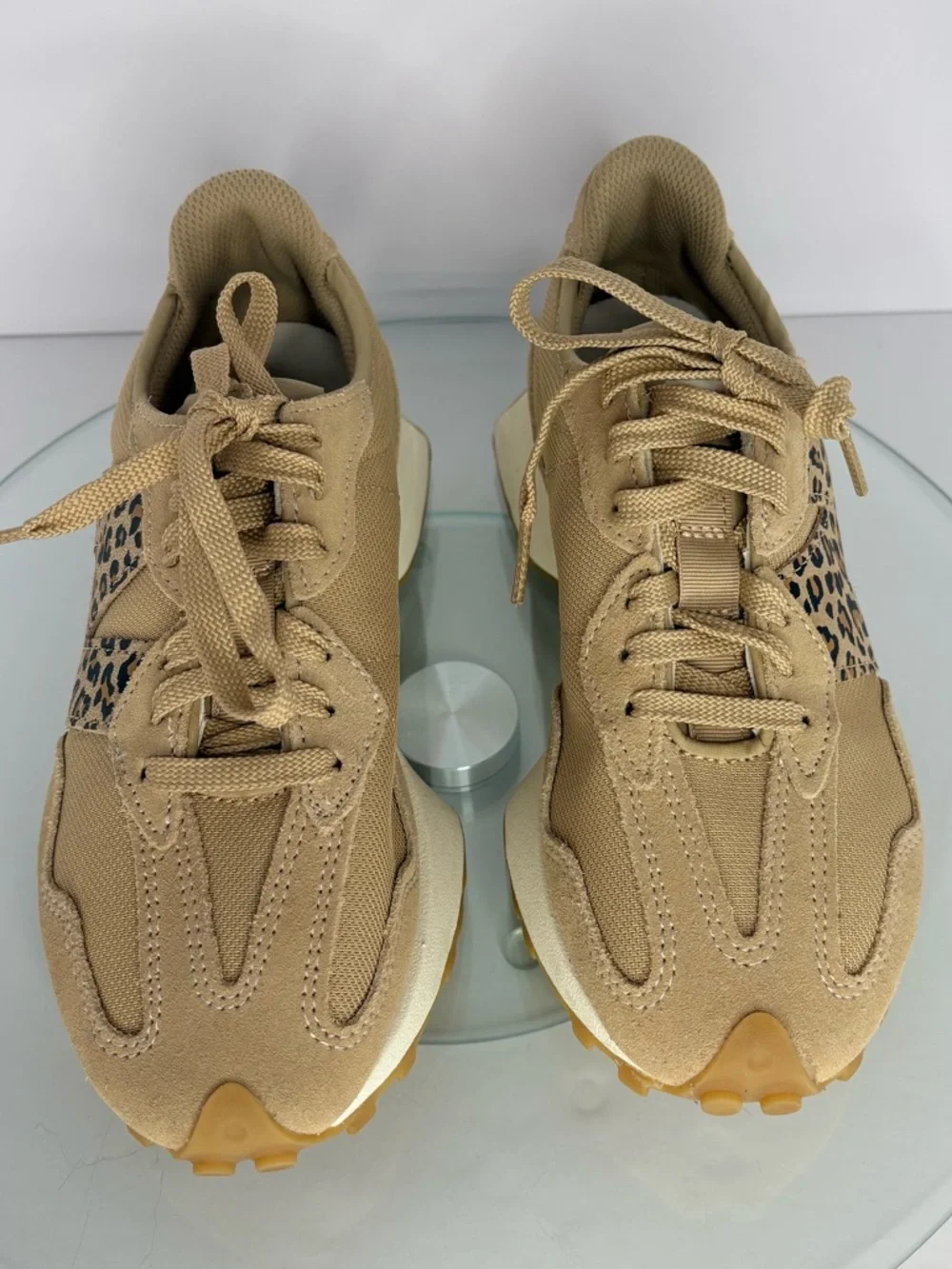 New Balance 327 Sneakers Women’s Size 6 Beige Leopard Print Retro Running - Picture 5 of 10
